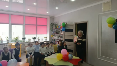 В рамках социального проекта «Балалар кітапханасы» 3 февраля 2026 года в школьной библиотеке прошло мероприятие «Быть читателем стремись — в библиотеку запишись», проведённое для ребят 1-х классов