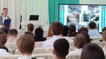 2026 жылғы 5 мамырда мектеп кітапханасында 8 «Г» және 8 «В» сыныптарының оқушыларына арналған 9 мамыр Жеңіс күніне арналған «Ұлы Жеңіс - Ұлы ерлік» ерлігі мен даңқы сағаты өтті 