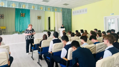 18 мамырда құқықтық тәрбие және саналы азаматтық мінез-құлықты қалыптастыру шеңберінде 9-сынып оқушылары үшін маңызды кездесу ұйымдастырылды